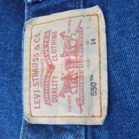 Vintage 90's Levi's Mom High Waisted Denim Jean Shorts High Rise - Picture 3 of 4